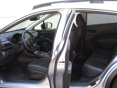 Used 2025 Subaru Crosstrek 2.5i Premium AWD/4WD image 13