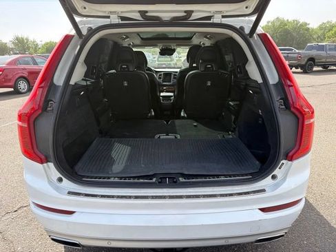 Used 2021 Volvo XC90 T6 Momentum w/ Protection Package Premier AWD/4WD image 8