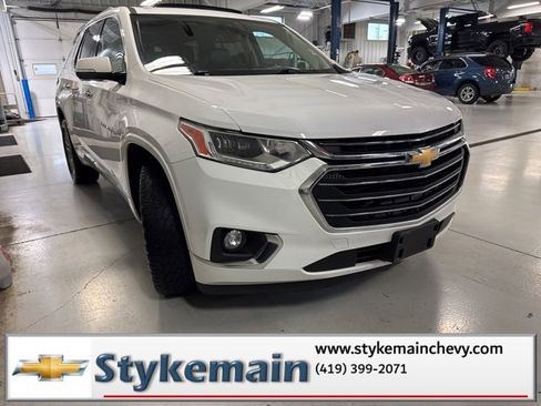 Used 2018 Chevrolet Traverse Premier w/ Driver Confidence II Package image 32