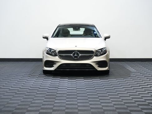 Used 2018 Mercedes-Benz E 400 Coupe image 4