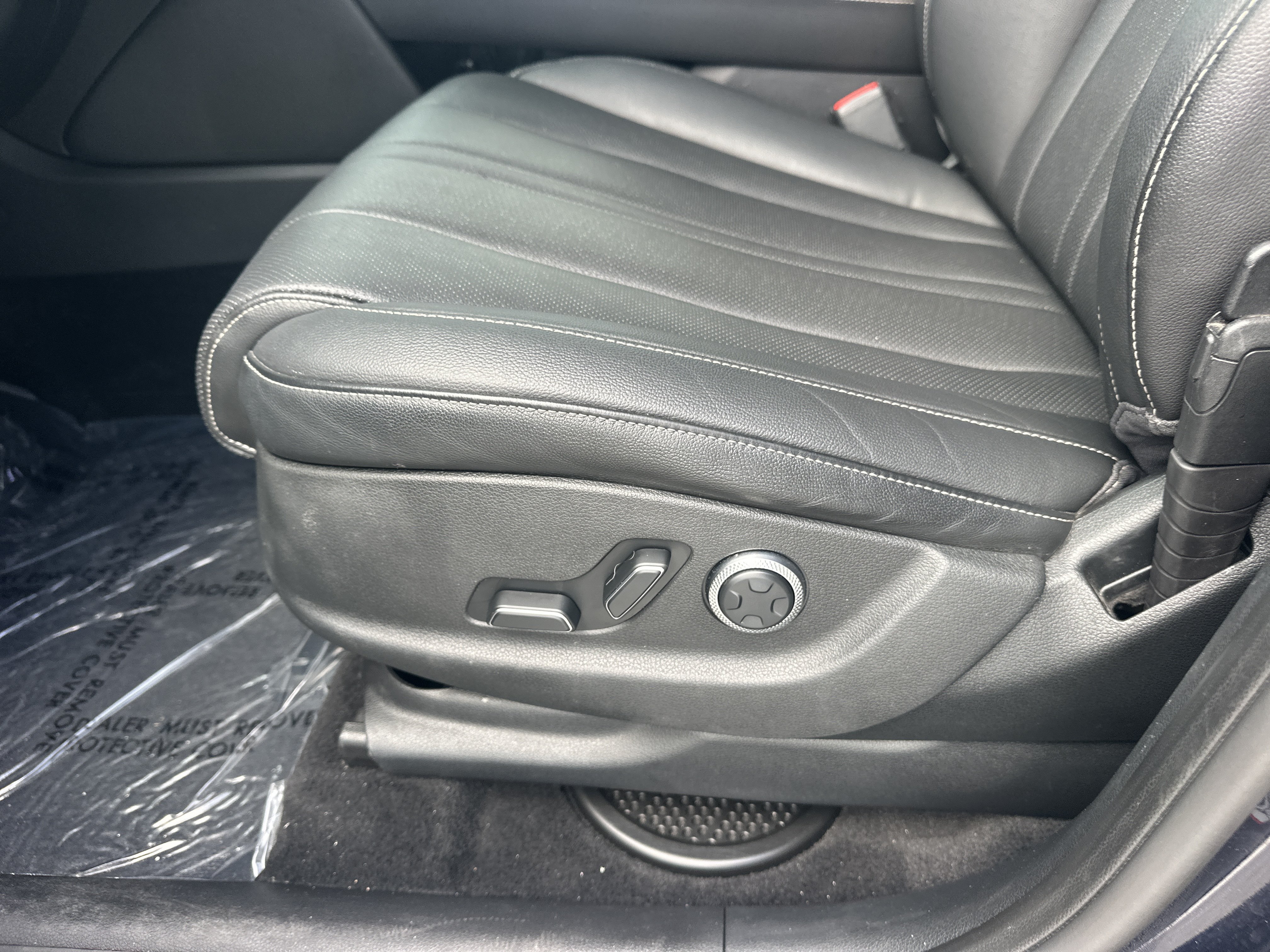 Certified 2024 Genesis GV80 2.5T AWD/4WD image 17