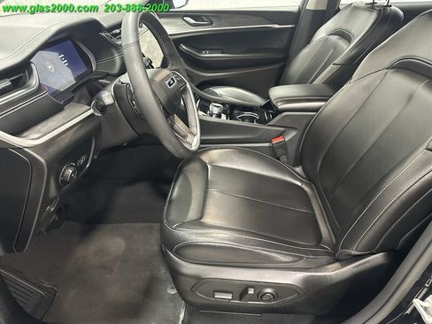 Used 2023 Jeep Grand Cherokee L Limited AWD/4WD image 27