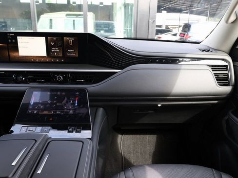 Certified 2025 INFINITI QX80 Luxe RWD image 29