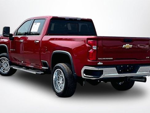 Used 2023 Chevrolet Silverado 2500 LTZ AWD/4WD image 5