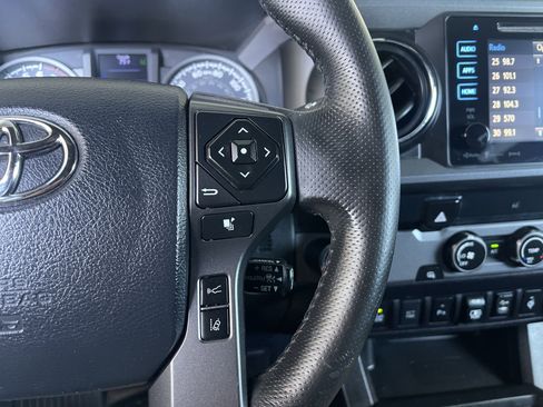 Used 2019 Toyota Tacoma TRD Sport w/ Technology Package RWD image 30