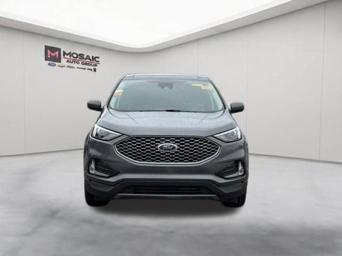 Used 2023 Ford Edge SEL w/ Convenience Package AWD/4WD image 3