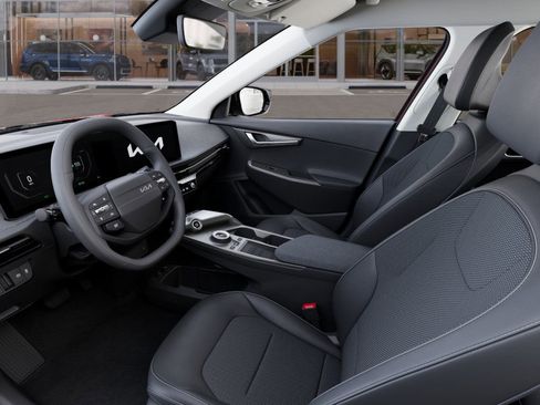 New 2025 Kia EV6 Light w/ Light LR Technology Package image 17