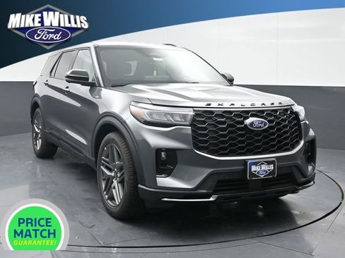 New 2026 Ford Explorer ST-Line w/ ST-Line Street Pack image 1