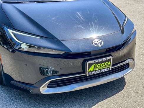 Used 2024 Toyota Prius Prime FWD image 5