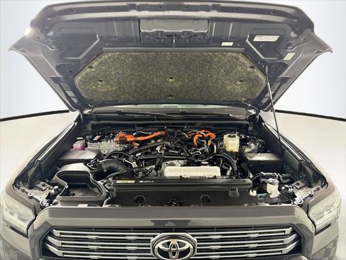 Certified 2026 Toyota 4Runner Limited AWD/4WD image 31