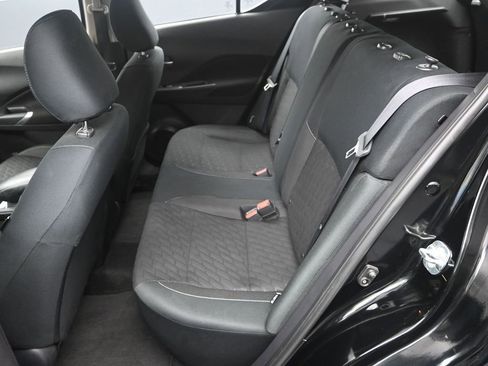 Used 2024 Nissan Kicks SV image 28