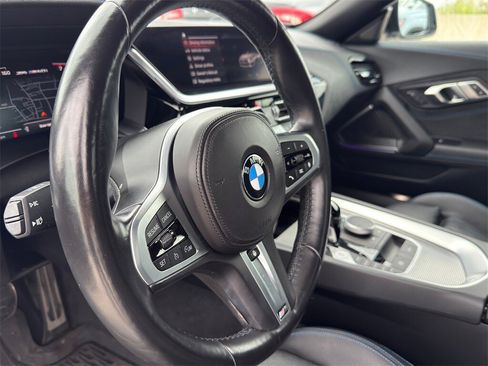 Used 2022 BMW Z4 M40i image 20