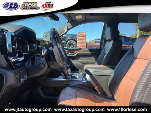 Used 2024 Chevrolet Silverado 1500 High Country AWD/4WD image 9