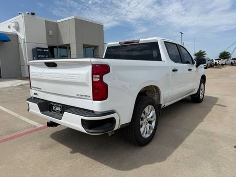 Used 2026 Chevrolet Silverado 1500 Custom RWD image 3