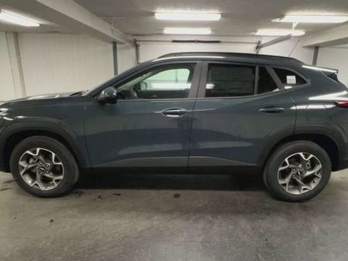 New 2026 Chevrolet Trax LT w/ Driver Confidence Package image 5