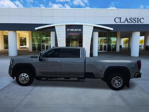 Used 2025 GMC Sierra 3500 Denali Ultimate AWD/4WD image 5
