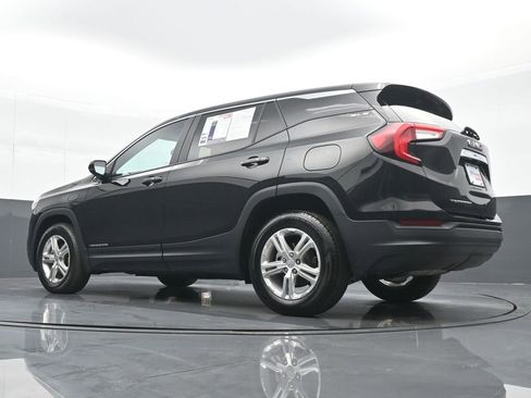 Used 2024 GMC Terrain SLE image 19