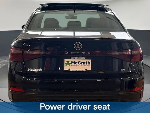New 2026 Volkswagen Jetta SE image 4