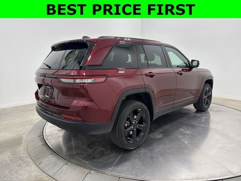 New 2025 Jeep Grand Cherokee Altitude AWD/4WD image 7