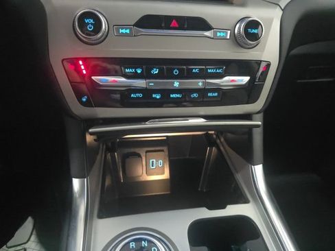 Used 2023 Ford Explorer XLT w/ Equipment Group 202A image 25