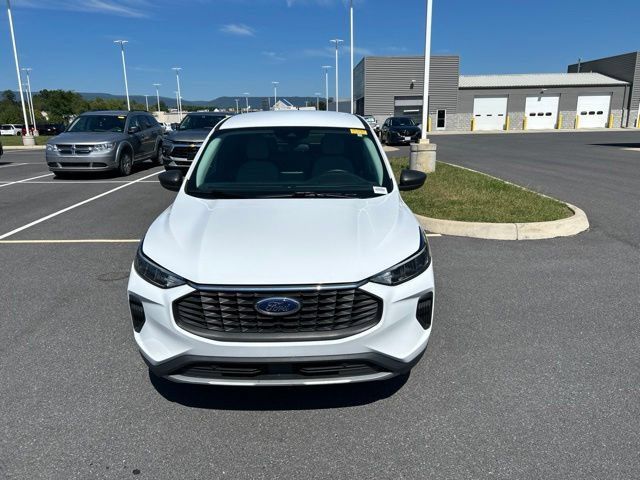 Used 2025 Ford Escape Active FWD image 8