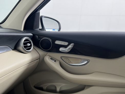 Certified 2018 Mercedes-Benz GLC 300 4MATIC image 12