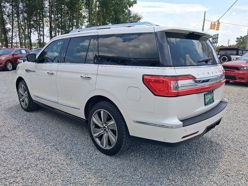 Used 2018 Lincoln Navigator Reserve w/ Technology Package AWD/4WD image 3