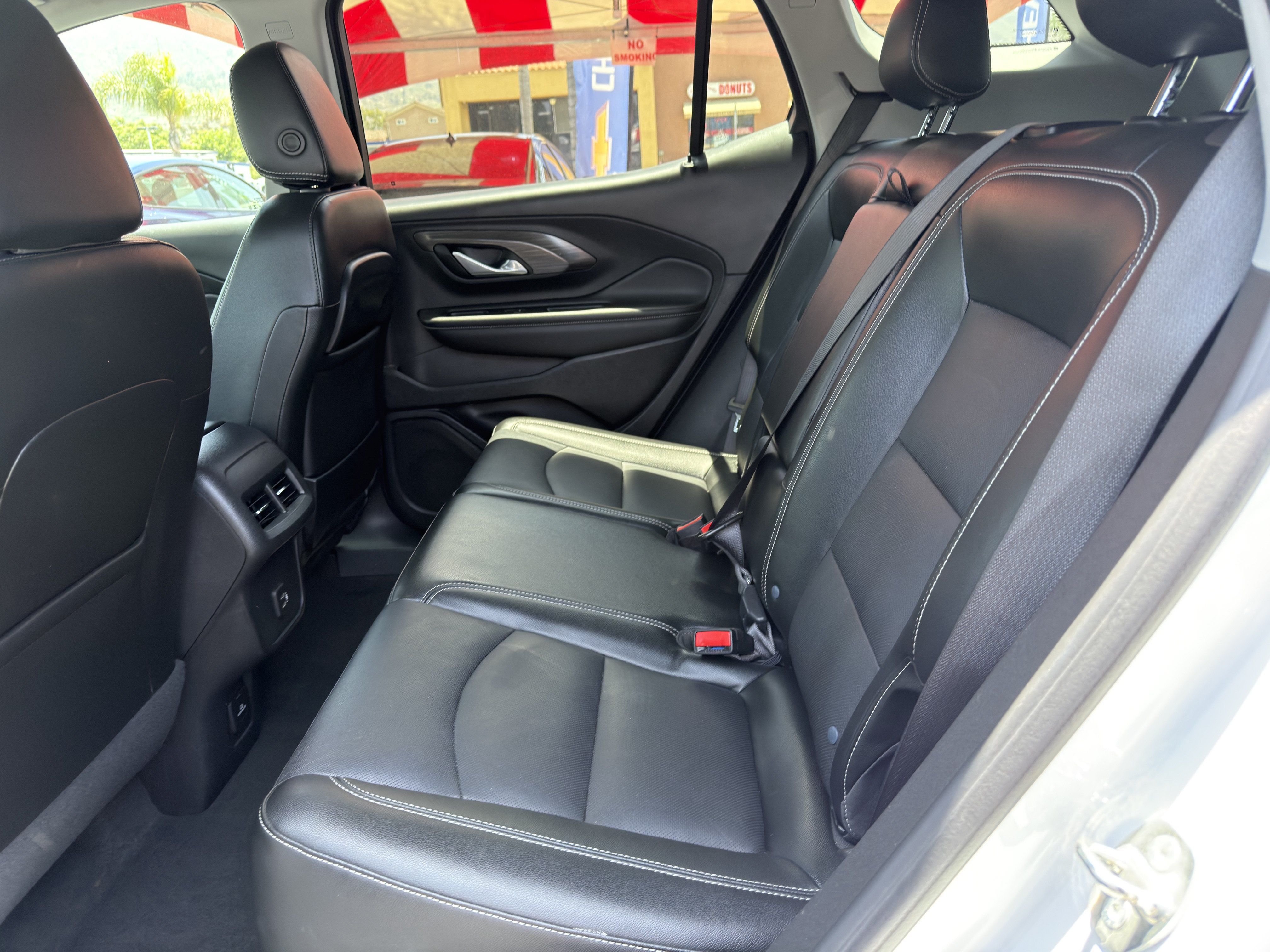 Used 2023 GMC Terrain SLT FWD image 16