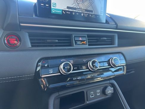 Used 2023 Honda Pilot Touring image 19