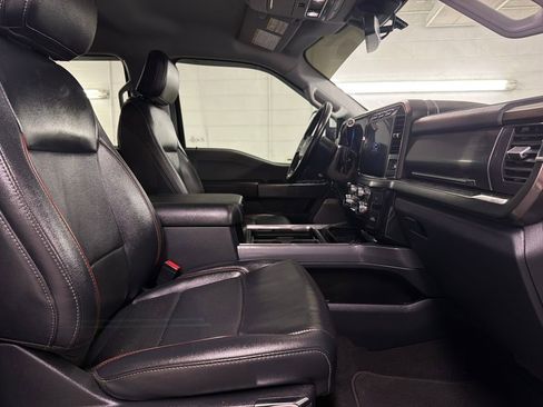 Used 2024 Ford F250 Lariat w/ Chrome Package image 27