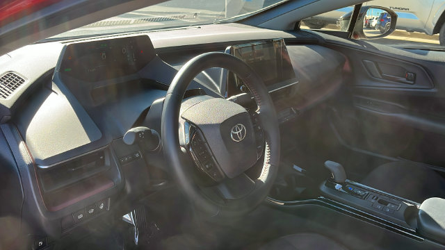 Used 2026 Toyota Prius Plug-In Hybrid FWD image 16