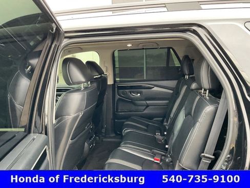 Used 2023 Honda Pilot Touring image 34