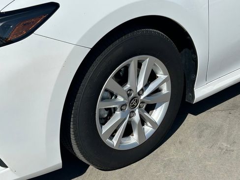 Certified 2025 Toyota Camry LE FWD image 9
