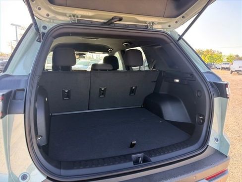 New 2026 Chevrolet Equinox LT FWD image 12