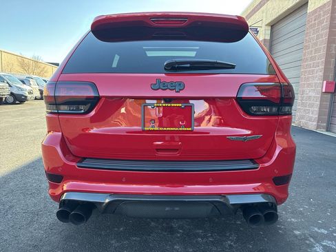 Used 2018 Jeep Grand Cherokee Trackhawk AWD/4WD image 29