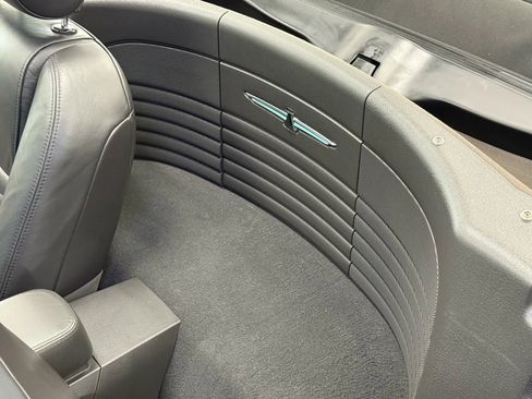 Used 2002 Ford Thunderbird image 15