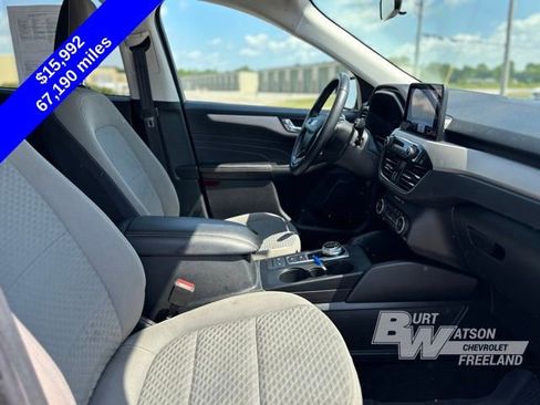 Used 2021 Ford Escape SE w/ Convenience Package image 12