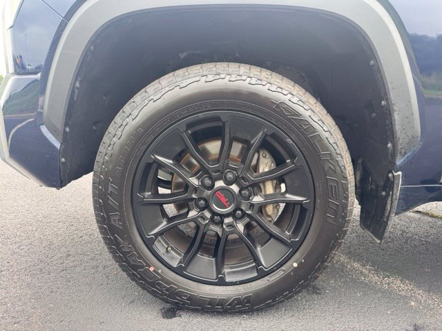 Used 2023 Toyota Tundra Limited w/ TRD Off-Road Package AWD/4WD image 12