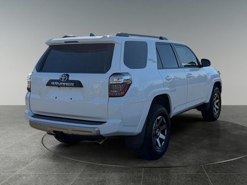Used 2020 Toyota 4Runner TRD Off-Road AWD/4WD image 9