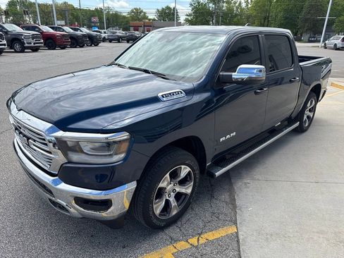 Used 2024 RAM 1500 Laramie AWD/4WD image 9