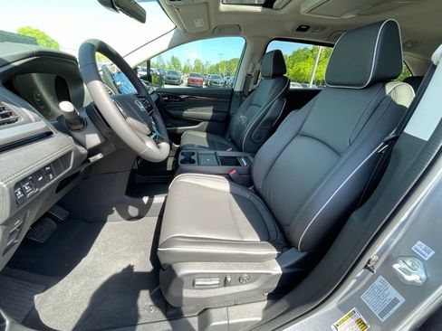 New 2026 Honda Odyssey Touring image 26
