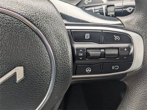 Used 2023 Kia K5 LXS image 26