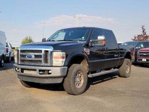 Used 2010 Ford F350 Lariat image 1