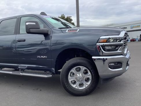 Used 2026 RAM 2500 Big Horn AWD/4WD image 3