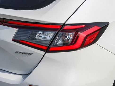 Used 2022 Honda Civic Sport image 10