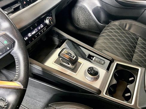 Used 2022 Mitsubishi Outlander SEL image 13