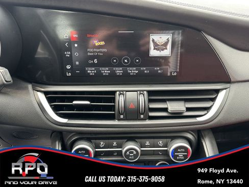 Used 2022 Alfa Romeo Giulia Veloce image 22