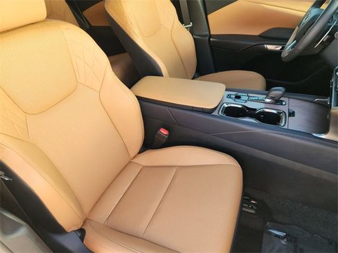 Used 2024 Lexus RX 350 Premium image 10