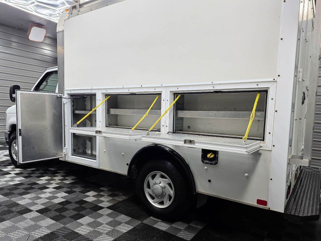 Used 2014 Ford E-350 and Econoline 350 Super Duty w/ Power Windows & Locks Group RWD image 13