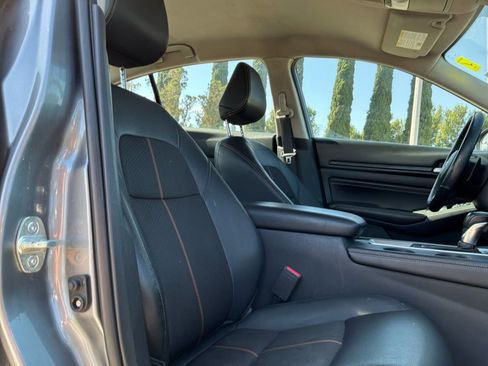 Used 2020 Nissan Altima 2.5 SR FWD image 20